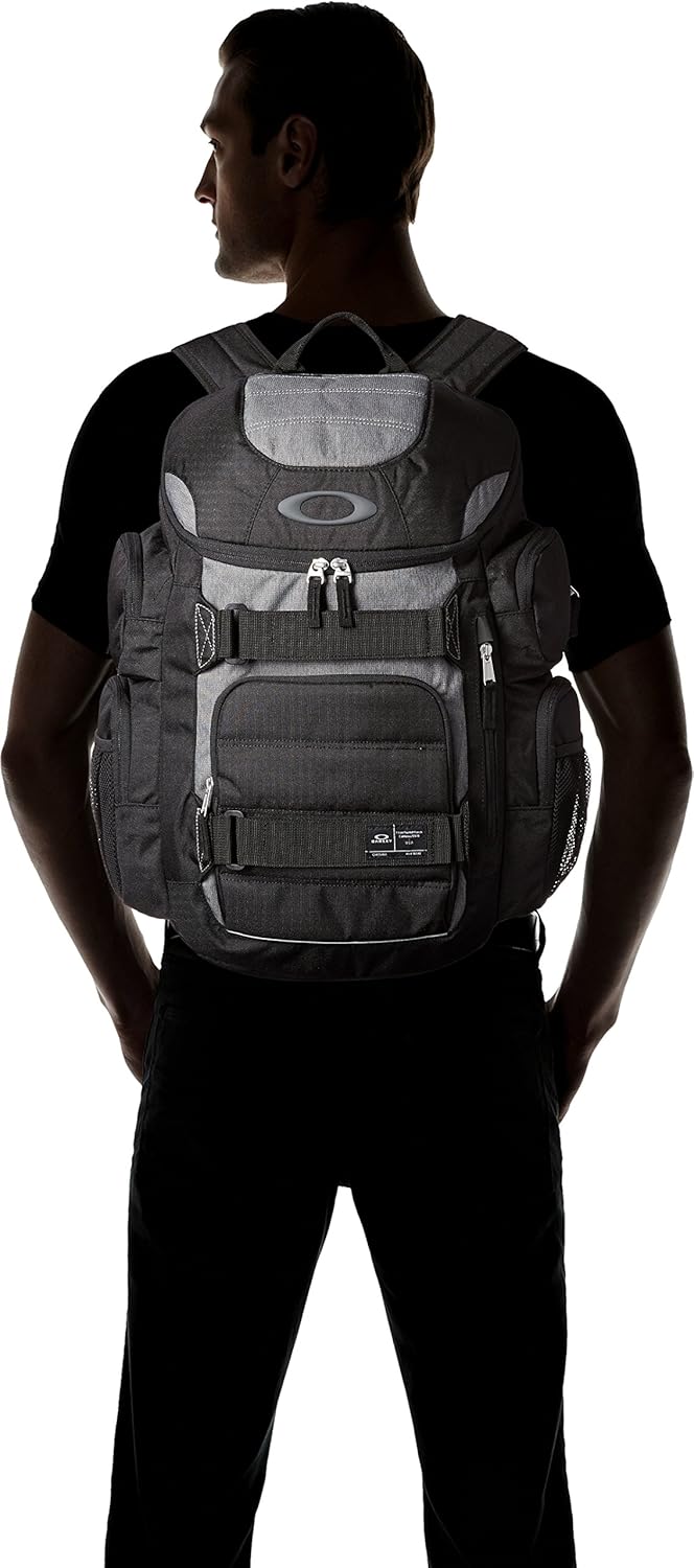 Oakley Men's 30L Backpack School 17"Laptop Fit Back Pack, Black