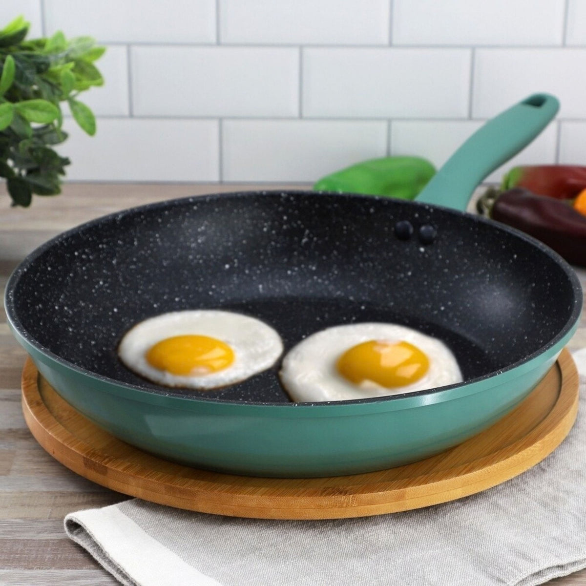 Nonstick Aluminum Frying Pan Soft-Touch Handle 12in Skillet